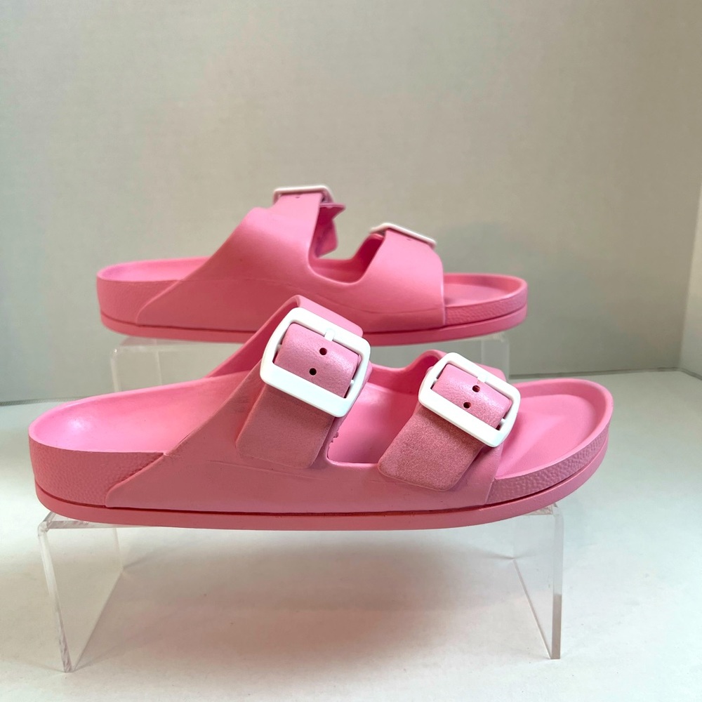 Roolee size seven waterproof sandals